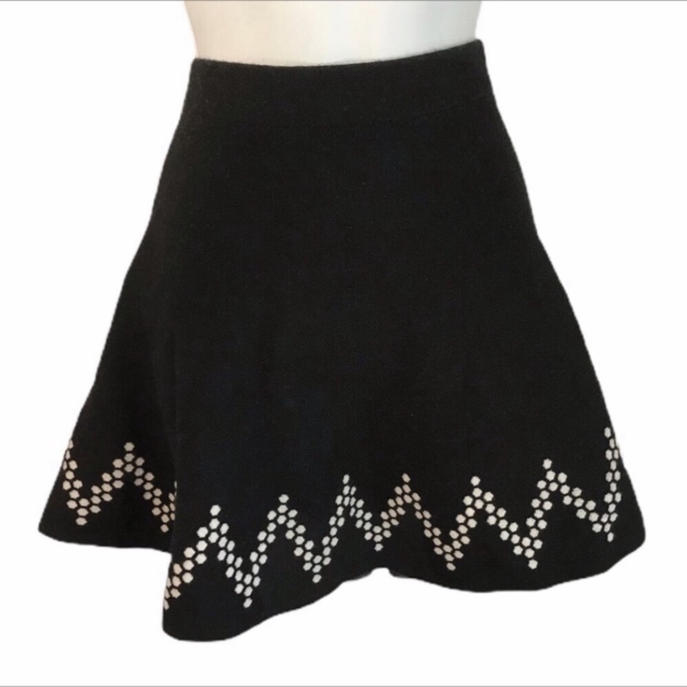 Candie's Knit Skirt With Chevron details NWT